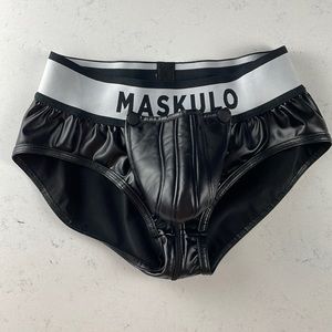 Maskulo detachable codpiece rear access Rubber briefs. Masculine fetish.